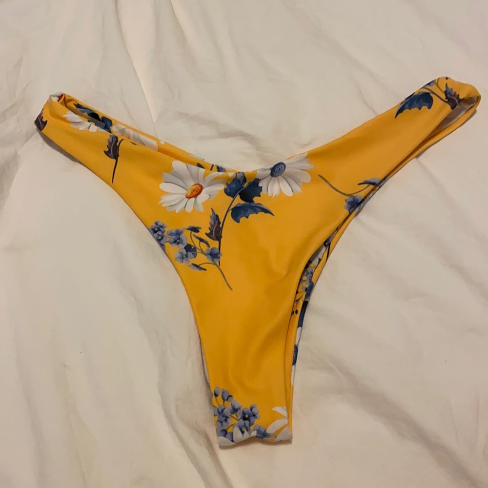 Zaful small yellow bikini bottoms